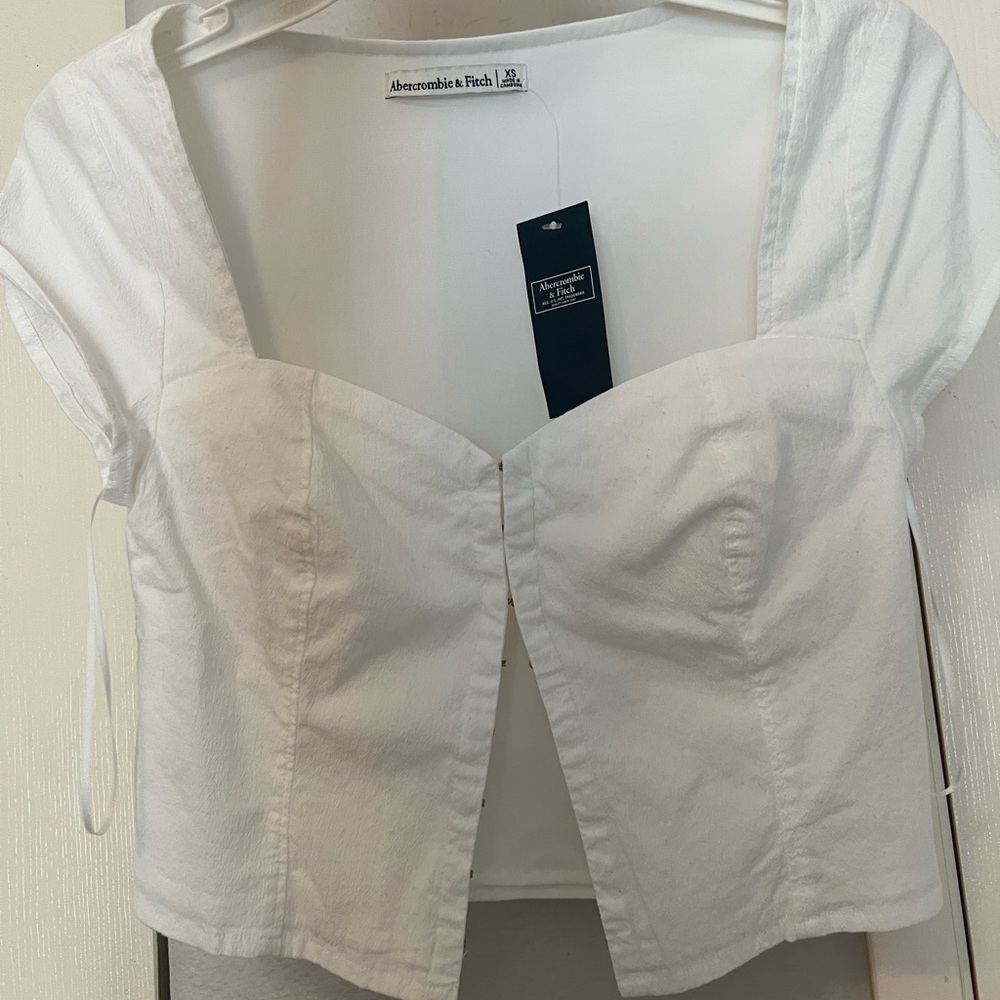 Abercrombie sweet heart top